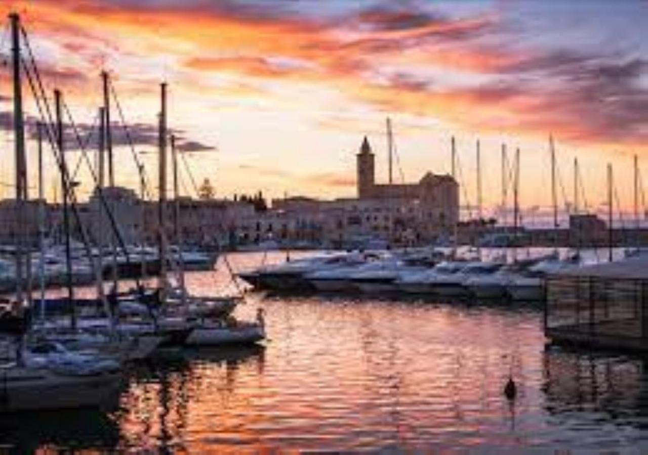 Casa Vacanza -Trani Centro المظهر الخارجي الصورة